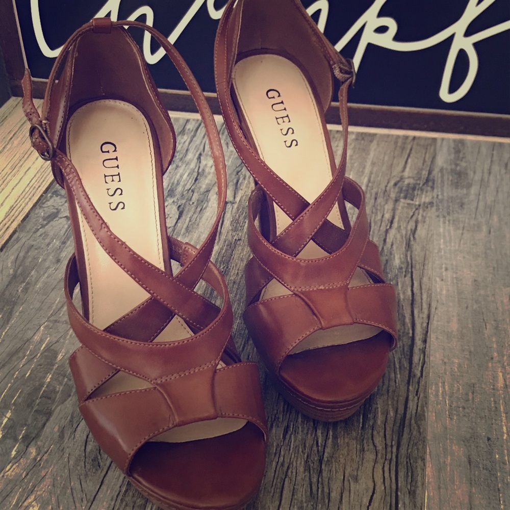 Guess Strappy Pumps